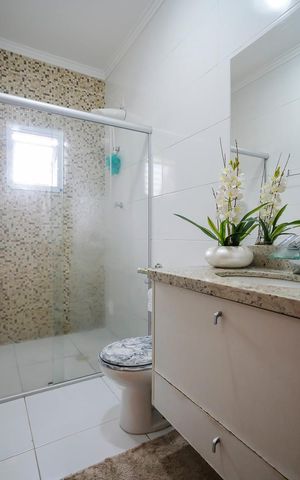 Casa à venda com 173m², 3 quartos e 4 vagasBanheiro da suíte 1