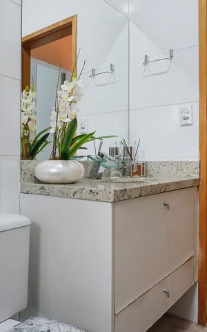 Casa à venda com 173m², 3 quartos e 4 vagasBanheiro da suíte 1