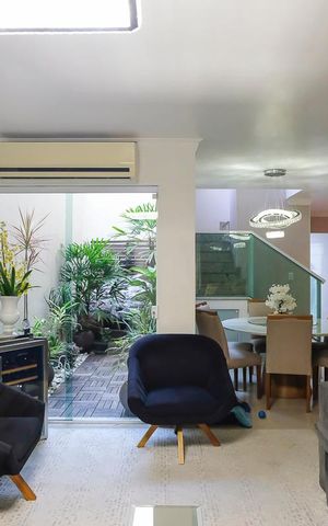 Casa à venda com 173m², 3 quartos e 4 vagasSala