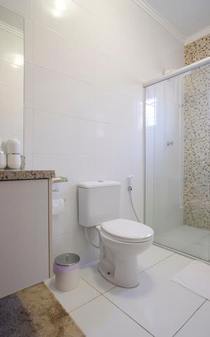 Casa à venda com 173m², 3 quartos e 4 vagasBanheiro da suíte 3