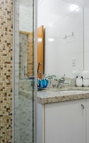 Casa à venda com 173m², 3 quartos e 4 vagasBanheiro da suíte 2