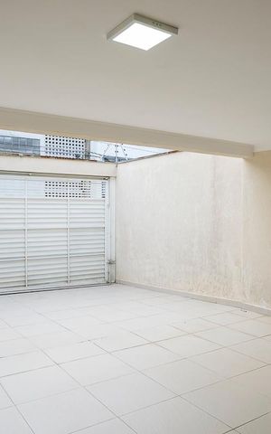 Casa à venda com 173m², 3 quartos e 4 vagasGaragem
