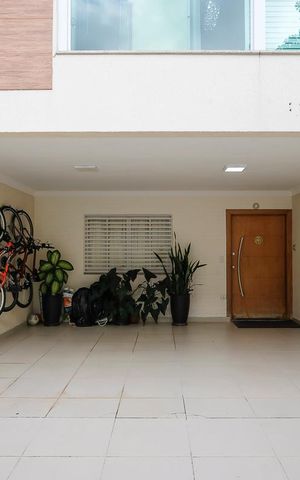 Casa à venda com 173m², 3 quartos e 4 vagasGaragem