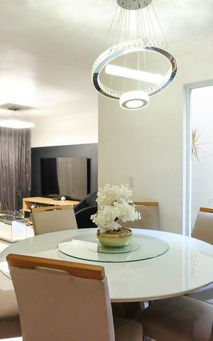 Casa à venda com 173m², 3 quartos e 4 vagasSala