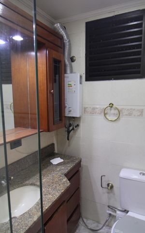 Apartamento à venda com 126m², 3 quartos e 2 vagasBanheiro 2