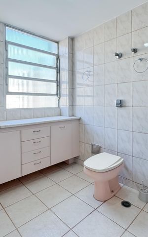 Apartamento à venda com 96m², 2 quartos e 1 vaga Apartamento à venda com 96m², 2 quartos e 1 vagaBanheiro Corredor