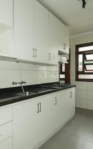 Apartamento à venda com 76m², 2 quartos e 1 vagaCozinha