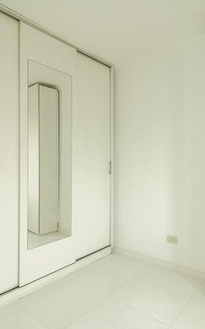 Apartamento à venda com 76m², 2 quartos e 1 vagaQuarto 2