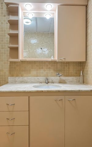 Studio para alugar com 40m², 1 quarto e sem vaga Studio para alugar com 40m², 1 quarto e sem vagaBanheiro