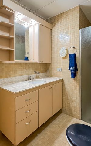 Studio para alugar com 40m², 1 quarto e sem vaga Studio para alugar com 40m², 1 quarto e sem vagaBanheiro