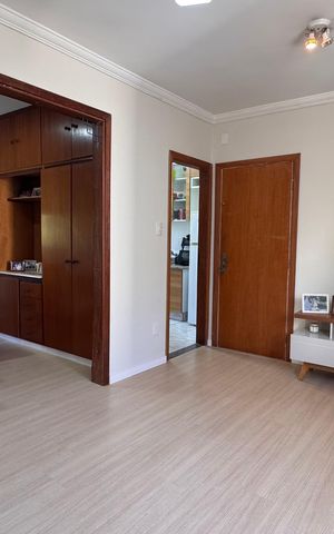 Apartamento à venda com 77m², 2 quartos e 2 vagas Apartamento à venda com 77m², 2 quartos e 2 vagasSala