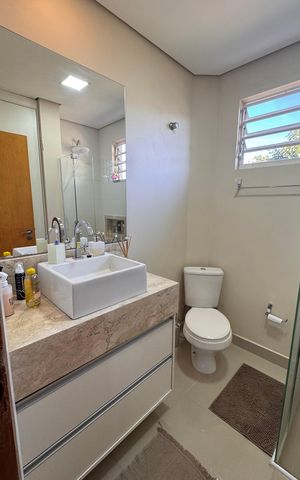Apartamento à venda com 77m², 2 quartos e 2 vagas Apartamento à venda com 77m², 2 quartos e 2 vagasBanheiro