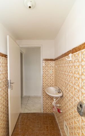 Casa à venda com 246m², 8 quartos e sem vaga Casa à venda com 246m², 8 quartos e sem vagaBanheiro 3