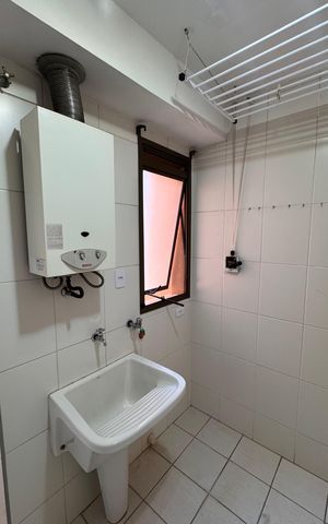 Apartamento à venda com 115m², 3 quartos e 2 vagas Apartamento à venda com 115m², 3 quartos e 2 vagasÁrea de Serviço