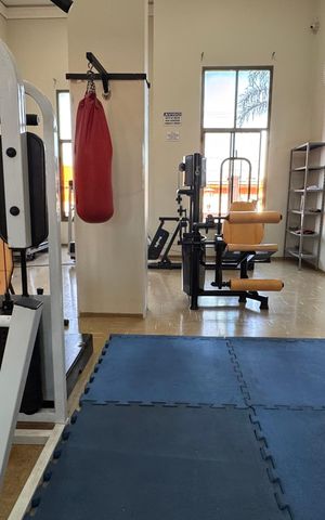 Apartamento à venda com 115m², 3 quartos e 2 vagas Apartamento à venda com 115m², 3 quartos e 2 vagasÁrea comum - Academia