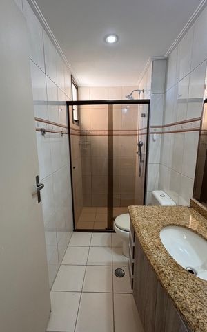 Apartamento à venda com 115m², 3 quartos e 2 vagas Apartamento à venda com 115m², 3 quartos e 2 vagasBanheiro da Suíte