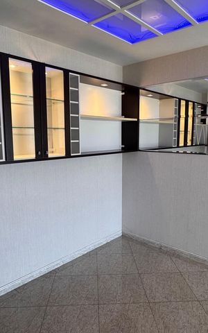 Apartamento à venda com 115m², 3 quartos e 2 vagas Apartamento à venda com 115m², 3 quartos e 2 vagasSala de Jantar