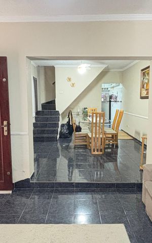 Casa à venda com 194m², 3 quartos e 2 vagas Casa à venda com 194m², 3 quartos e 2 vagasSala - Sala de Jantar