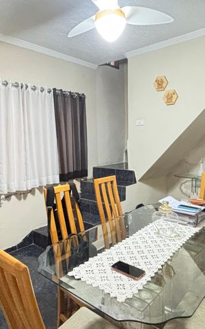 Casa à venda com 194m², 3 quartos e 2 vagas Casa à venda com 194m², 3 quartos e 2 vagasSala - Sala de Jantar