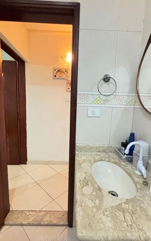 Casa à venda com 194m², 3 quartos e 2 vagas Casa à venda com 194m², 3 quartos e 2 vagasBanheiro