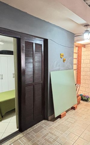Casa à venda com 194m², 3 quartos e 2 vagas Casa à venda com 194m², 3 quartos e 2 vagasGaragem