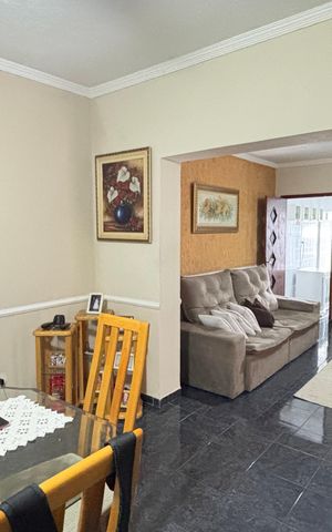 Casa à venda com 194m², 3 quartos e 2 vagas Casa à venda com 194m², 3 quartos e 2 vagasSala - Sala de Jantar