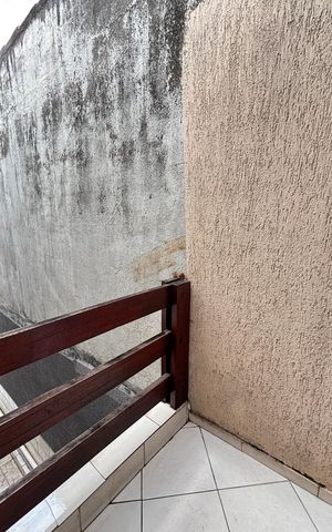 Casa à venda com 194m², 3 quartos e 2 vagas Casa à venda com 194m², 3 quartos e 2 vagasQuarto 1 Varanda