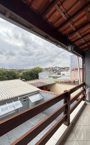 Casa à venda com 194m², 3 quartos e 2 vagas Casa à venda com 194m², 3 quartos e 2 vagasVaranda da Suíte
