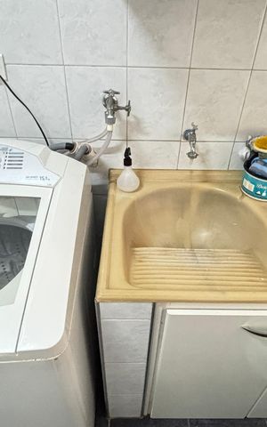 Casa à venda com 194m², 3 quartos e 2 vagas Casa à venda com 194m², 3 quartos e 2 vagasÁrea de Serviço