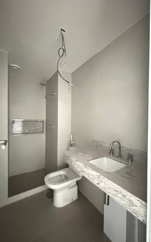 Apartamento à venda com 112m², 3 quartos e 1 vaga Apartamento à venda com 112m², 3 quartos e 1 vagaBanheiro social