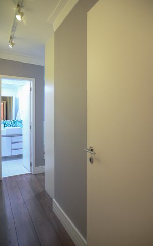 Apartamento à venda com 120m², 3 quartos e 2 vagas Apartamento à venda com 120m², 3 quartos e 2 vagasCloset Suite