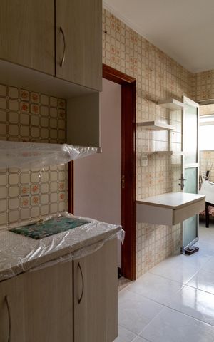 Apartamento à venda com 110m², 3 quartos e 2 vagas Apartamento à venda com 110m², 3 quartos e 2 vagasCozinha