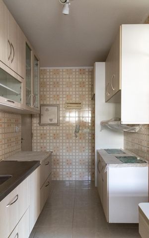 Apartamento à venda com 110m², 3 quartos e 2 vagas Apartamento à venda com 110m², 3 quartos e 2 vagasCozinha