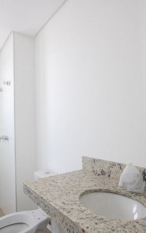 Apartamento à venda com 178m², 3 quartos e 3 vagas Apartamento à venda com 178m², 3 quartos e 3 vagasBanheiro da Suíte 2