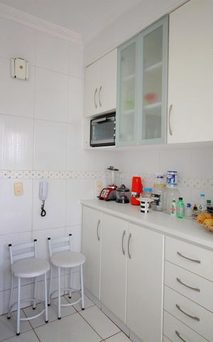 Apartamento à venda com 80m², 2 quartos e 1 vagaCozinha