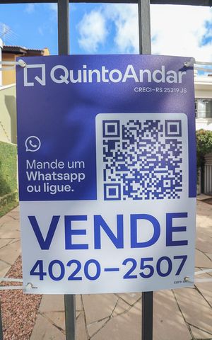 Casa à venda com 372m², 4 quartos e 4 vagasPlaca 
