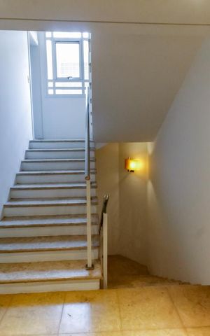 Casa de condomínio à venda com 1100m², 5 quartos e 4 vagas Casa de condomínio à venda com 1100m², 5 quartos e 4 vagasCorredor