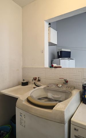 Casa à venda com 264m², 5 quartos e 4 vagasLavanderia - Casa1
