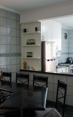 Casa à venda com 139m², 5 quartos e 2 vagas Casa à venda com 139m², 5 quartos e 2 vagasCozinha