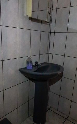 Casa à venda com 139m², 5 quartos e 2 vagas Casa à venda com 139m², 5 quartos e 2 vagasBanheiro