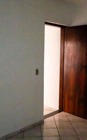 Casa à venda com 139m², 5 quartos e 2 vagas Casa à venda com 139m², 5 quartos e 2 vagasQuarto 4