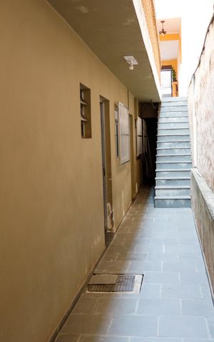 Casa à venda com 139m², 5 quartos e 2 vagas Casa à venda com 139m², 5 quartos e 2 vagasCorredor