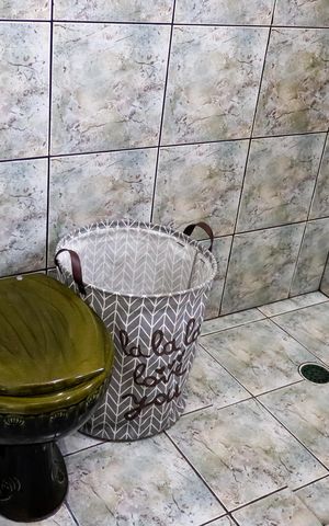 Casa à venda com 139m², 5 quartos e 2 vagas Casa à venda com 139m², 5 quartos e 2 vagasBanheiro da Suíte