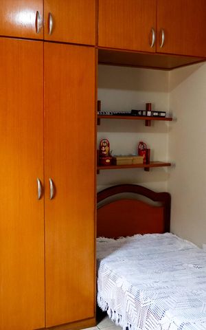 Casa à venda com 139m², 5 quartos e 2 vagas Casa à venda com 139m², 5 quartos e 2 vagasQuarto 2