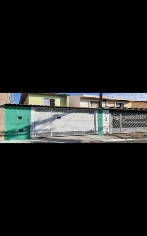 Casa à venda com 125m², 2 quartos e 2 vagas