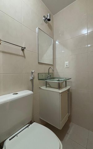 Apartamento à venda com 108m², 3 quartos e 2 vagasBanheiro social