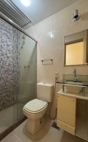 Apartamento à venda com 108m², 3 quartos e 2 vagasBanheiro social
