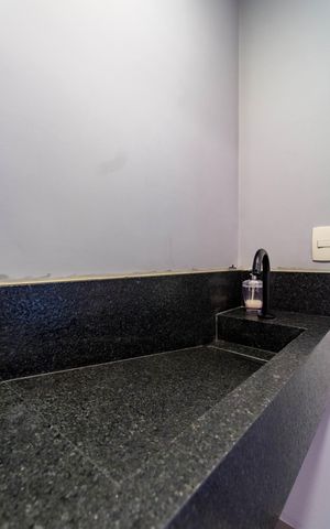 Apartamento à venda com 141m², 3 quartos e 4 vagas Apartamento à venda com 141m², 3 quartos e 4 vagasLavabo