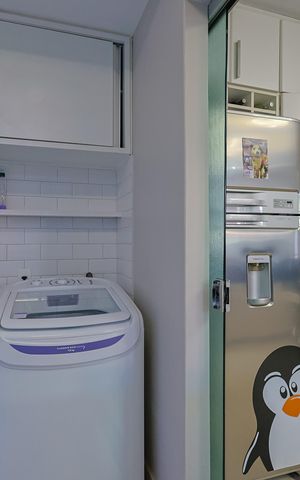 Casa à venda com 292m², 4 quartos e 4 vagas Casa à venda com 292m², 4 quartos e 4 vagasÁrea de Serviço