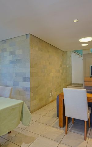 Casa à venda com 292m², 4 quartos e 4 vagas Casa à venda com 292m², 4 quartos e 4 vagasSala